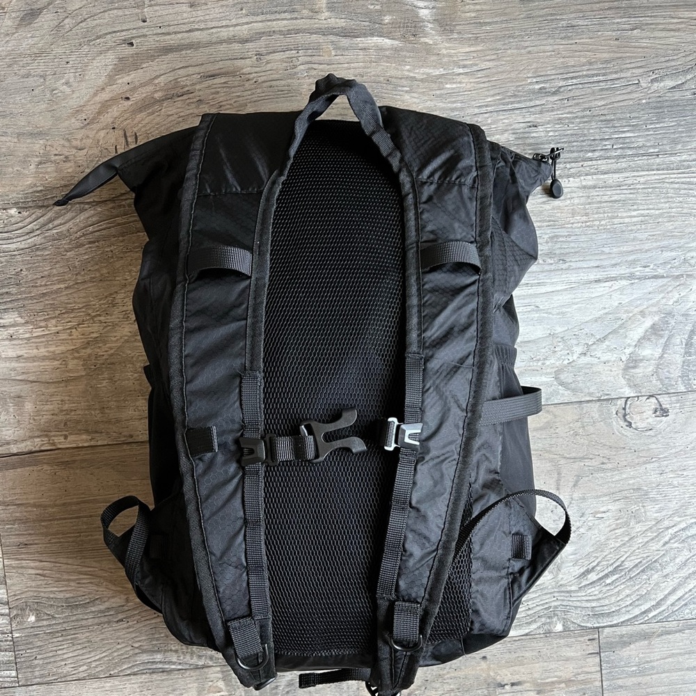 Travoost lightweight backpack 22L - Picture 8 of 11